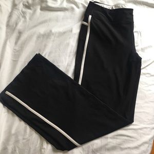 3/$15🌸 Xersion Semi-Fit Flare Yoga Pants